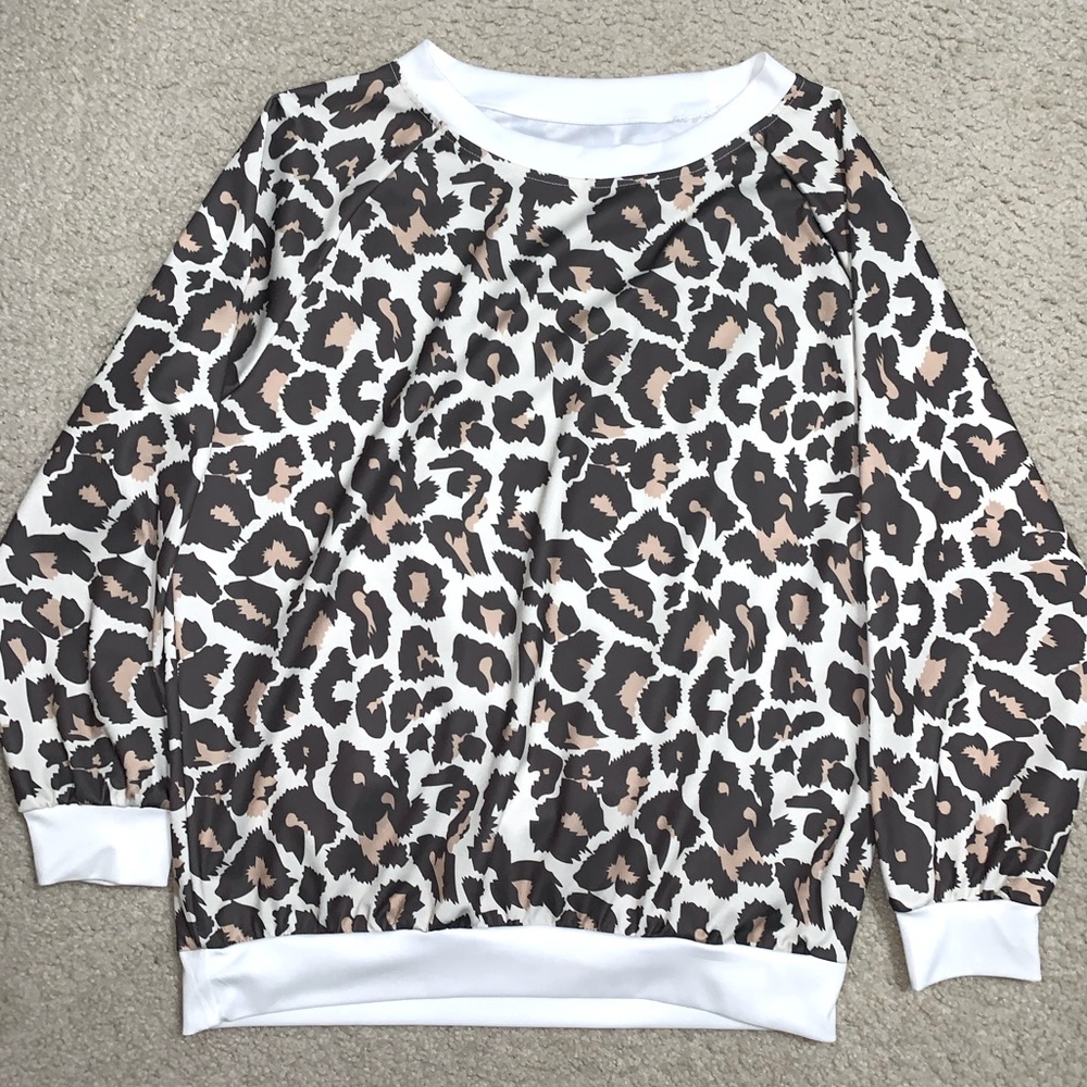 Cheetah print Long sleeve, NEVER WORN!